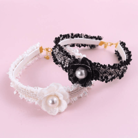 Handwoven Tweed Flower Collar Necklace (Color: CREAM, size: Medium/Large)